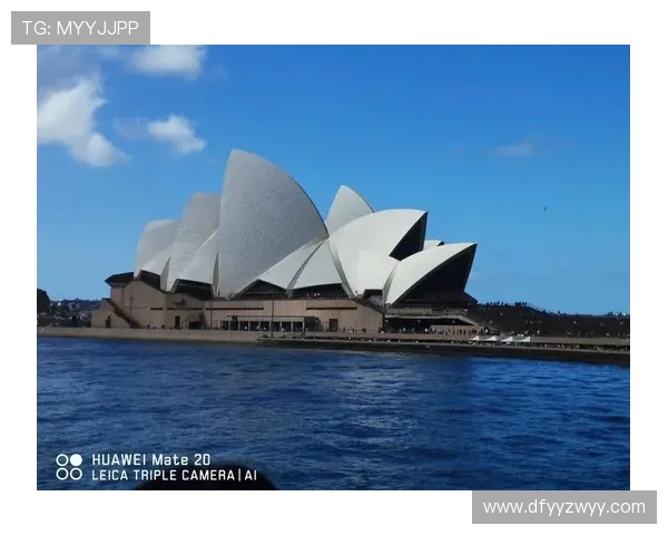 破茧成蝶!怕水女孩逆袭泳池与妹妹共舞碧波 破茧成蝶!怕水女孩逆袭泳池与妹妹共舞碧波